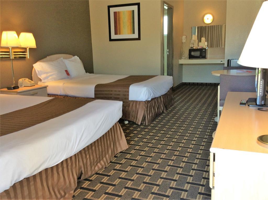 Econo Lodge Бийвър Екстериор снимка
