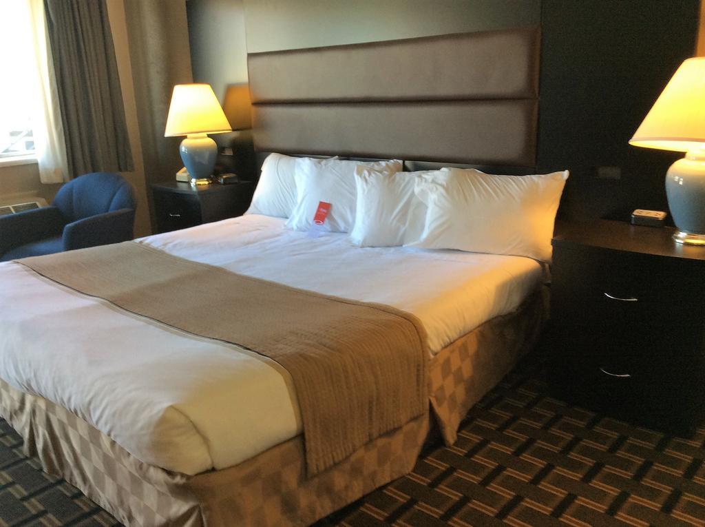 Econo Lodge Бийвър Екстериор снимка