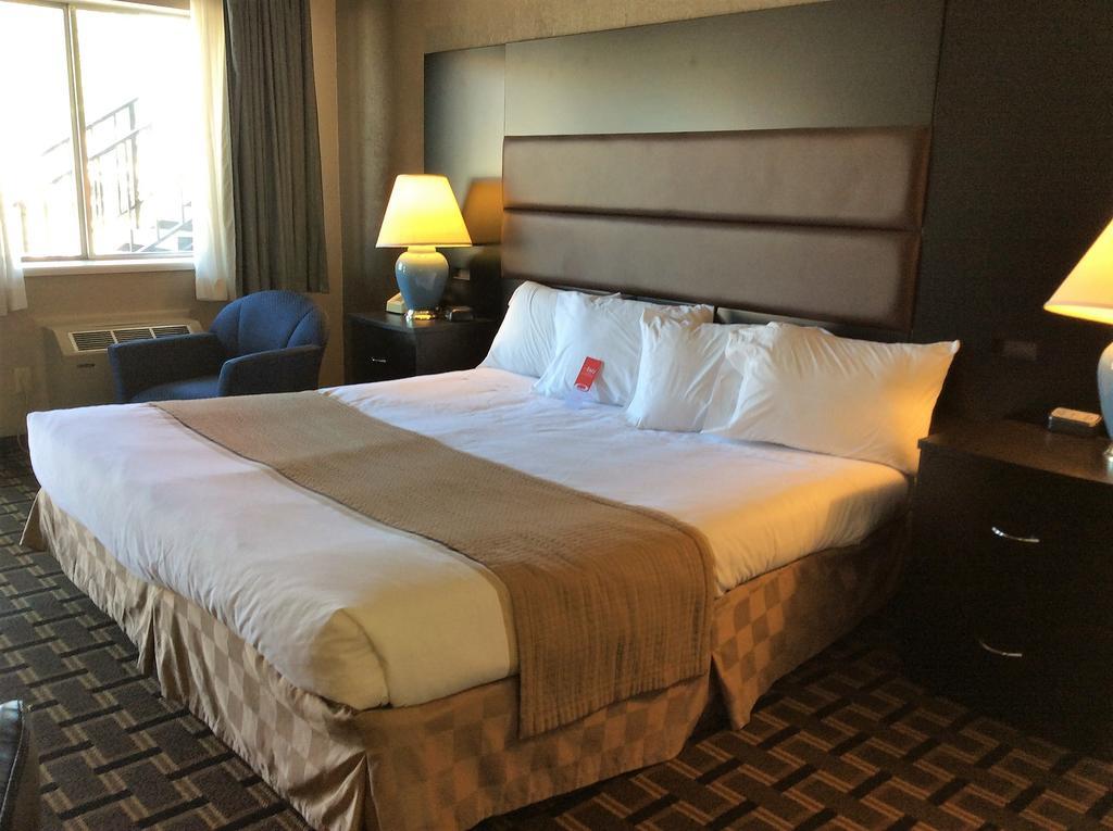 Econo Lodge Бийвър Екстериор снимка