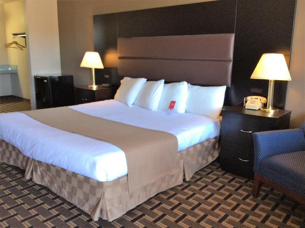 Econo Lodge Бийвър Екстериор снимка