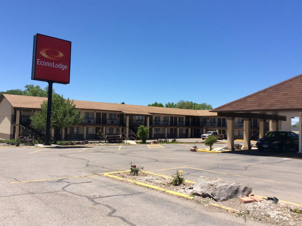 Econo Lodge Бийвър Екстериор снимка