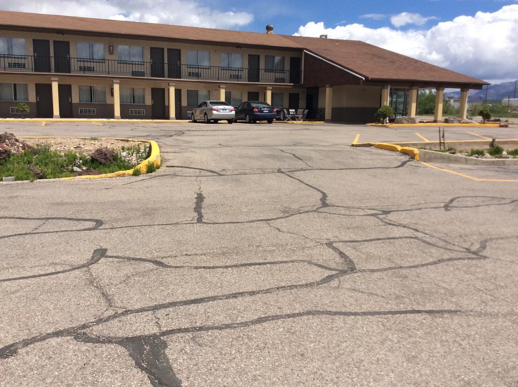 Econo Lodge Бийвър Екстериор снимка