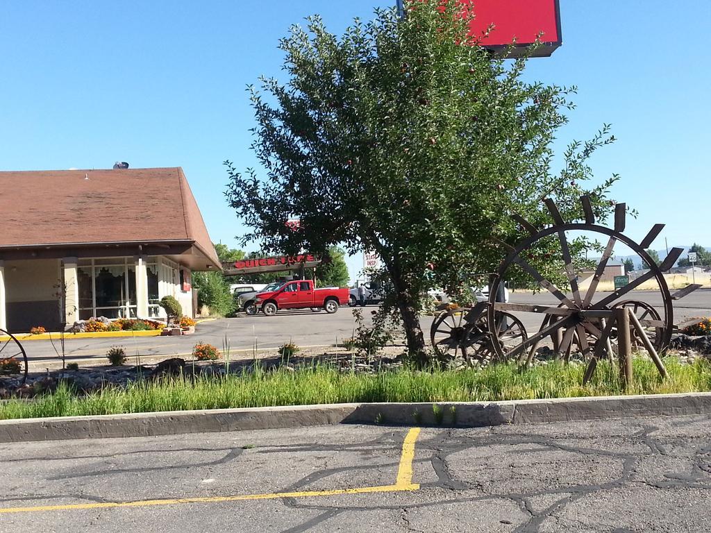 Econo Lodge Бийвър Екстериор снимка